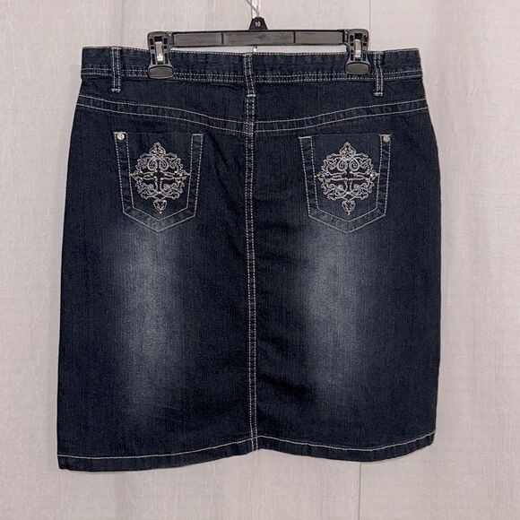 Dark Blue 16 Wash Embroidered Studded Stretch Denim Pencil Skirt - Picture 2 of 8